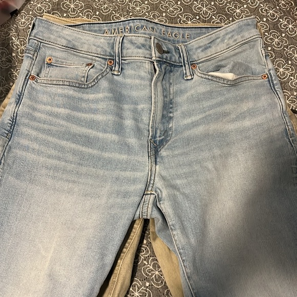 Denim Bundle!!!! (4 pairs)
Dickies pants for free!
Waist range from 30-32 - Picture 2 of 4